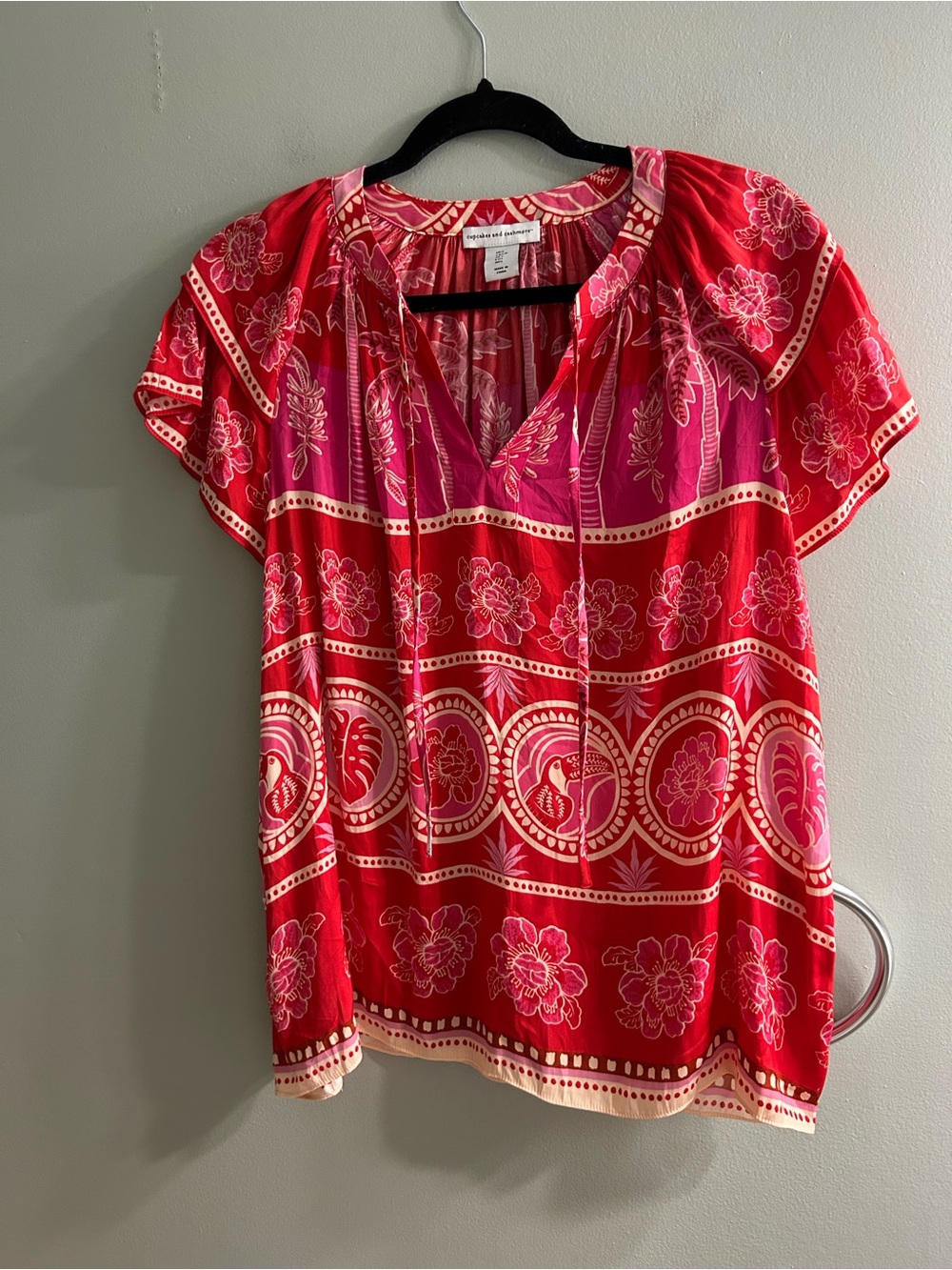 Cupcakes and cashmere tropical print short sleeve top blouse farm Rio style